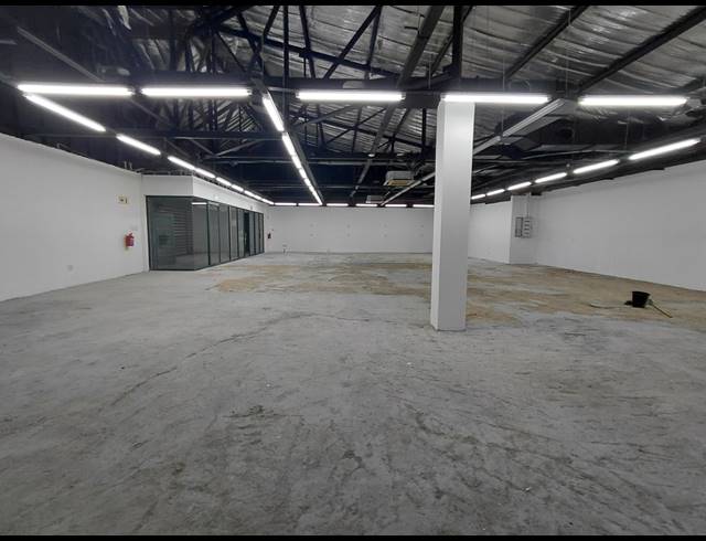 304M² RETAIL TO LET IN BRYANSTON
